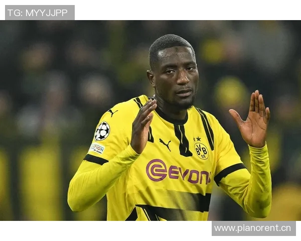 巴萨关注多特前锋吉拉西明夏解约金降至5000万欧元